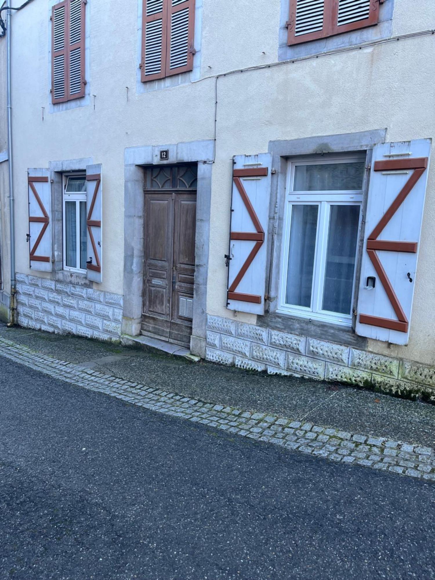 Studette Fonctionnelle Eaux Bonnes Lägenhet Exteriör bild